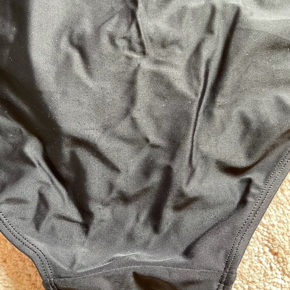 One shoulder strap with bow tie one piece - Picture 3 of 6